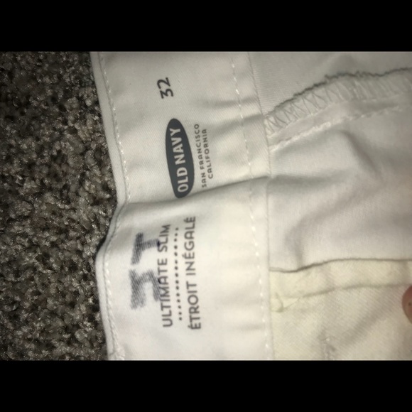 Old navy shorts - Picture 2 of 3